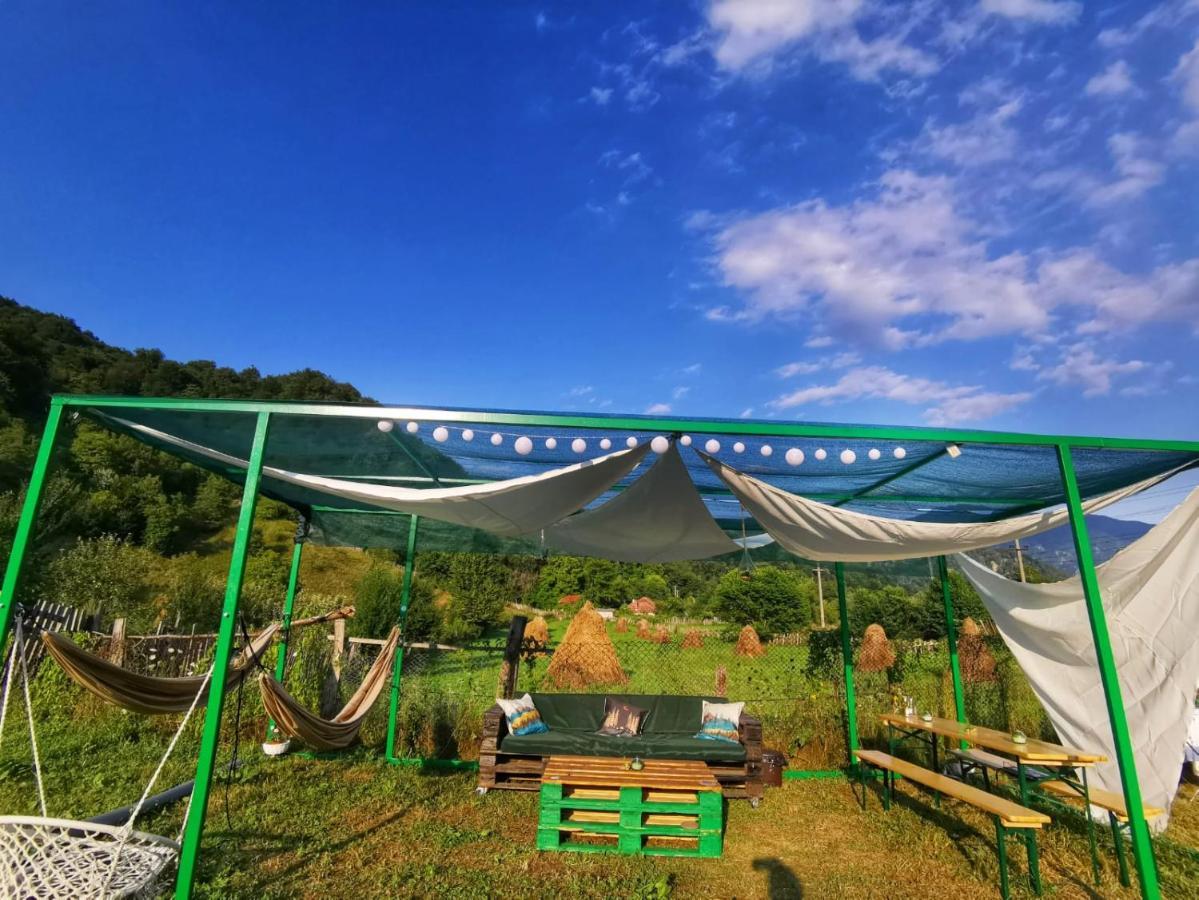 Luna Rock Glamping Brezoi - Blue Scai 호텔 외부 사진