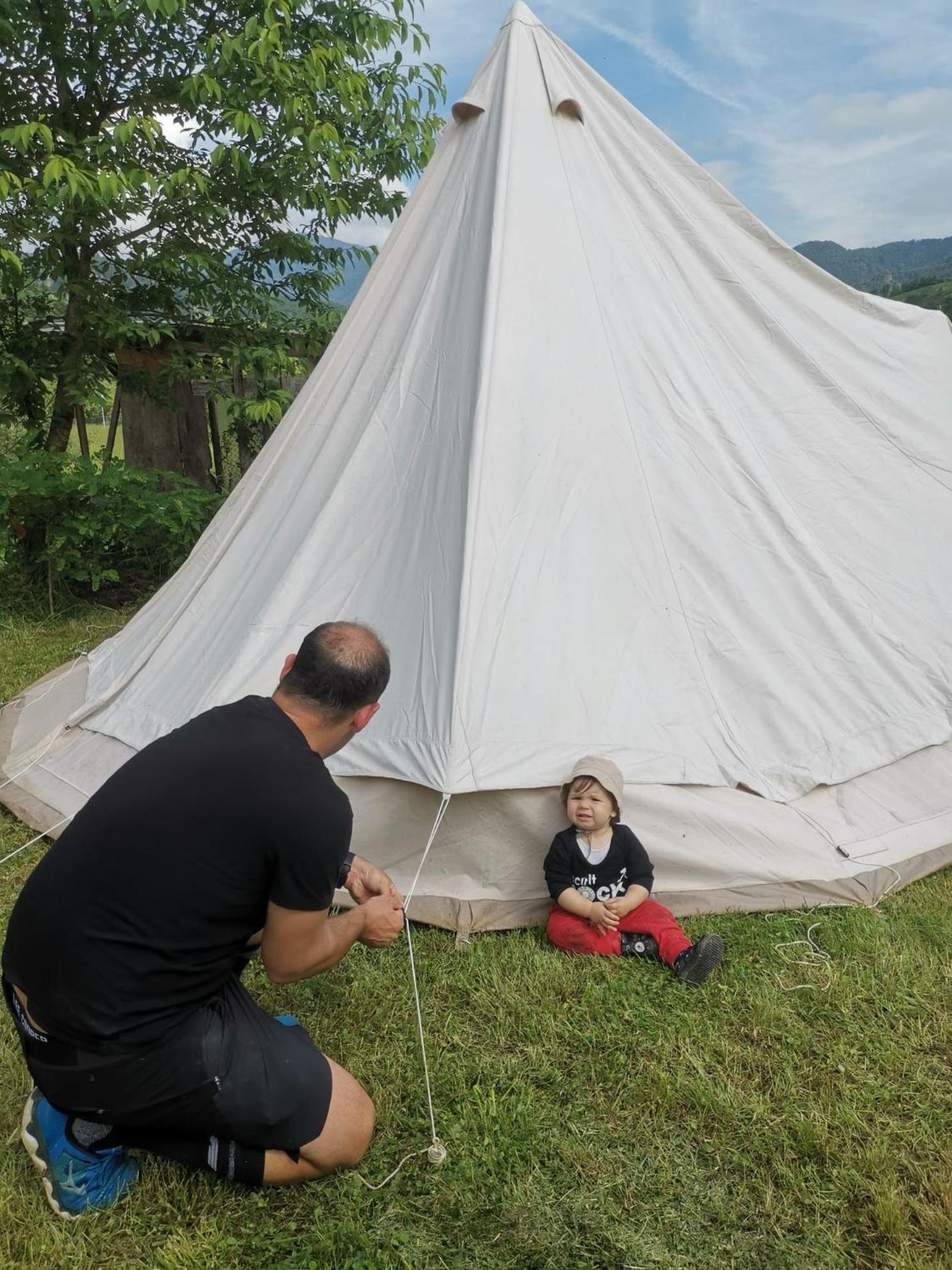 Luna Rock Glamping Brezoi - Blue Scai 호텔 외부 사진