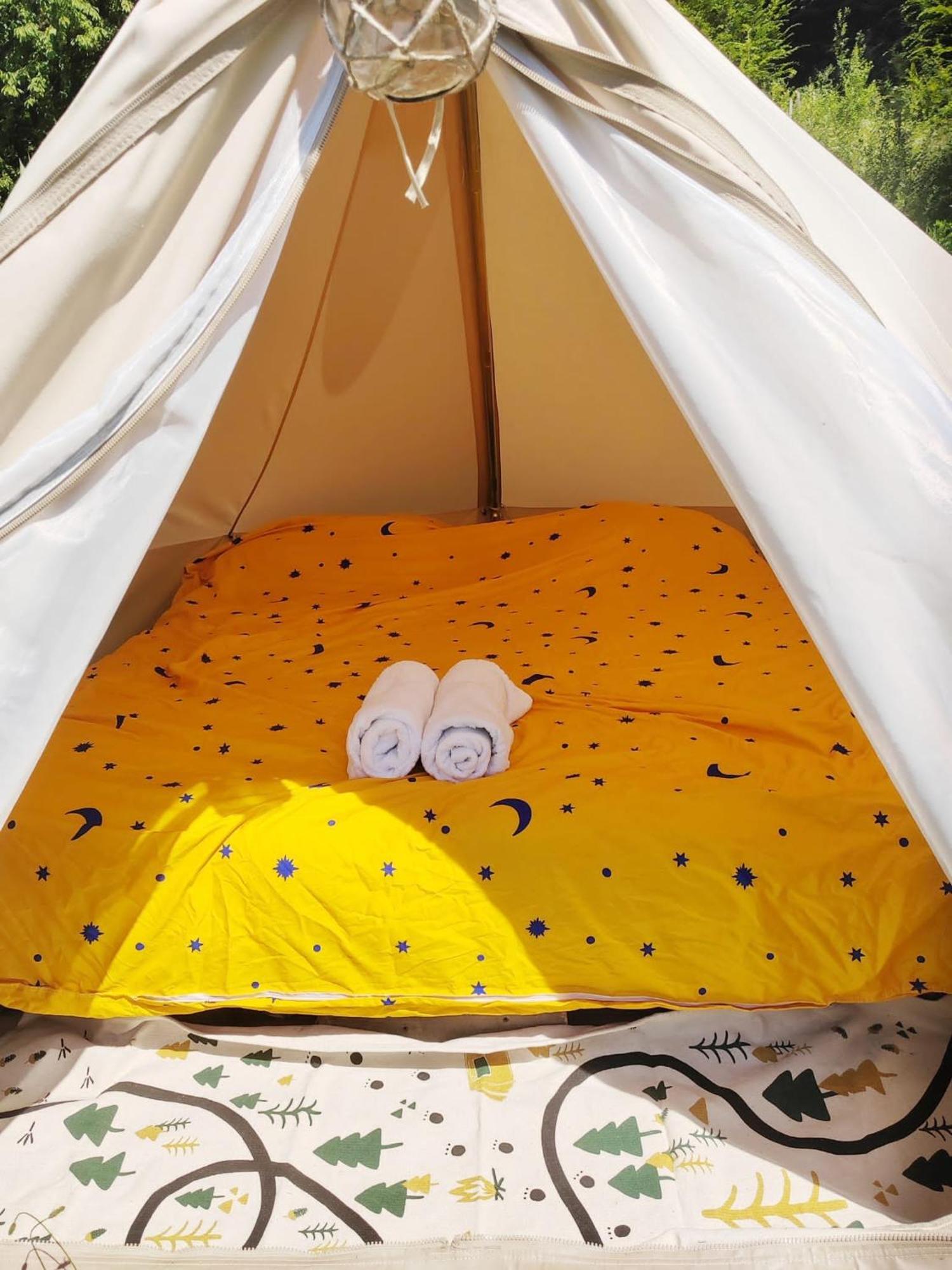 Luna Rock Glamping Brezoi - Blue Scai 호텔 외부 사진